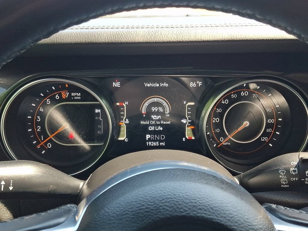 2022 Jeep Wrangler Unlimited Sahara Altitude 4x4