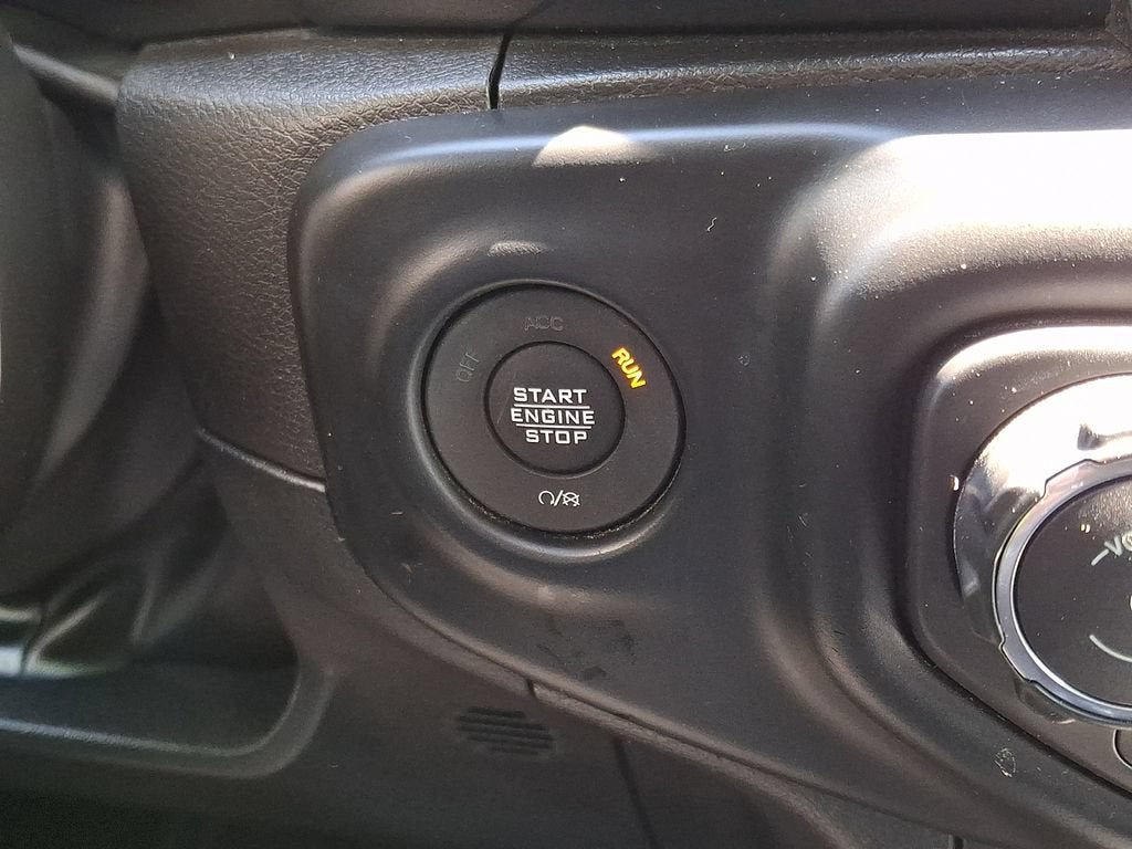 2022 Jeep Wrangler Unlimited Sahara Altitude 4x4