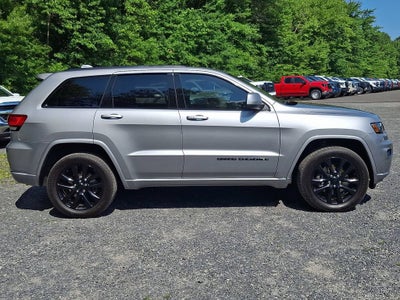 2021 Jeep Grand Cherokee Laredo X 4x4