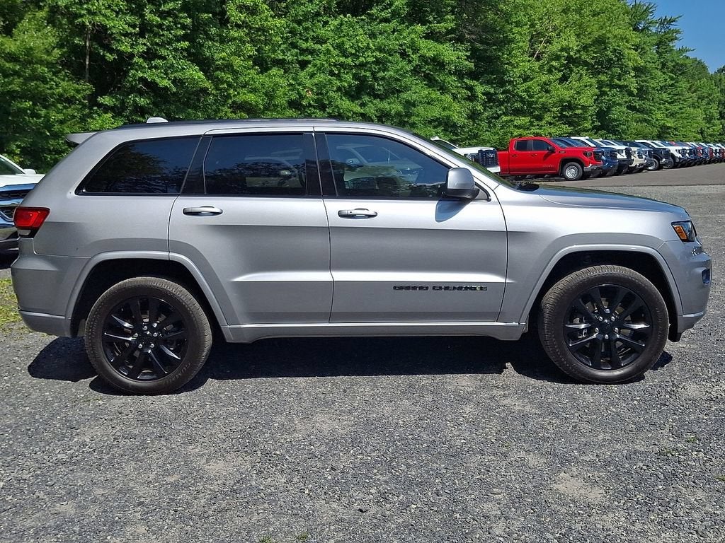 2021 Jeep Grand Cherokee Laredo X 4x4