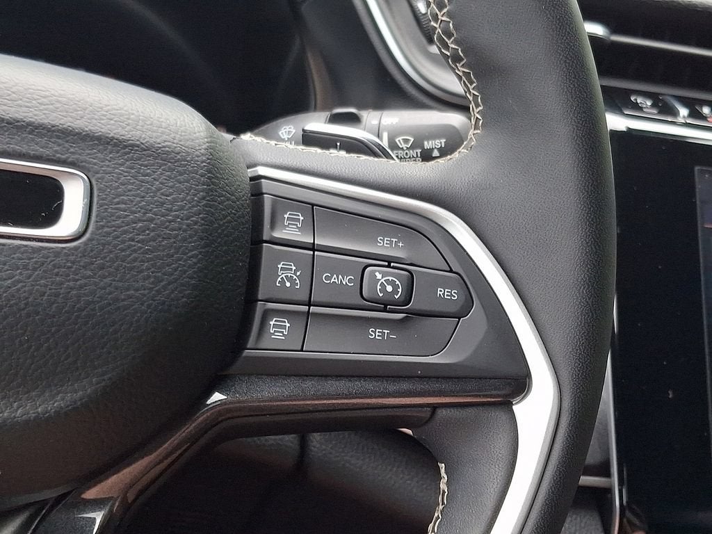 2023 Jeep Grand Cherokee L Altitude 4x4