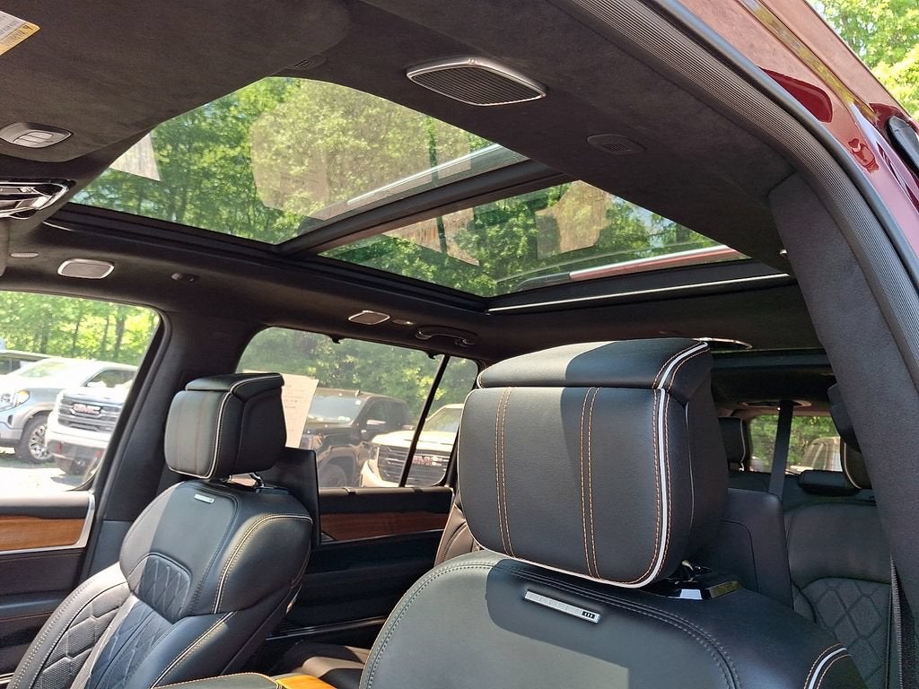 2022 Jeep Grand Wagoneer Series III 4x4