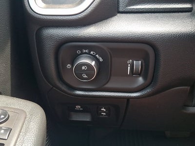 2021 RAM 1500 Big Horn Quad Cab 4x4 6'4" Box