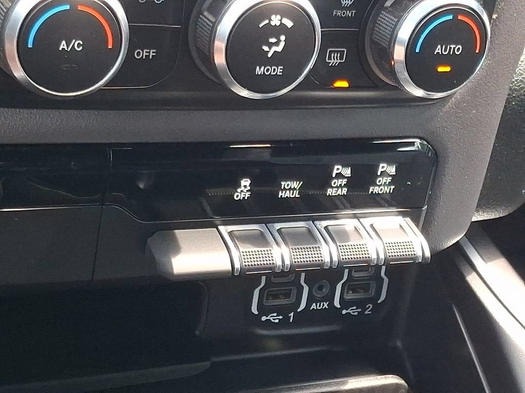2021 RAM 1500 Big Horn Quad Cab 4x4 6'4" Box
