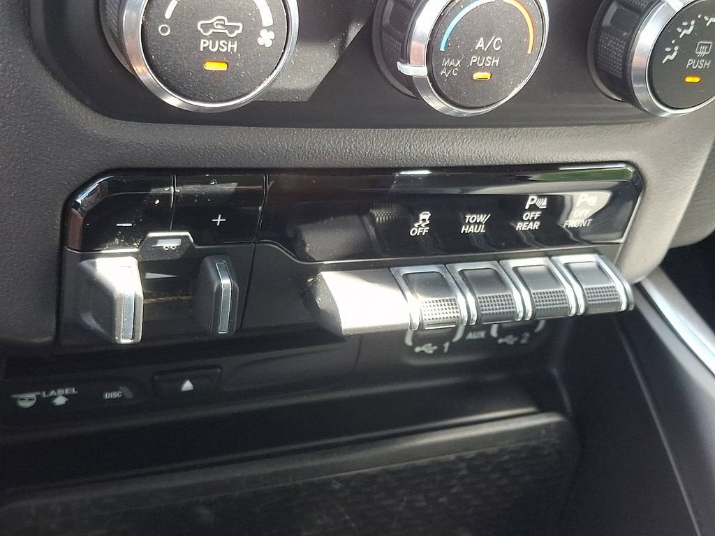 2019 RAM 1500 Big Horn/Lone Star Quad Cab 4x4 6'4" Box