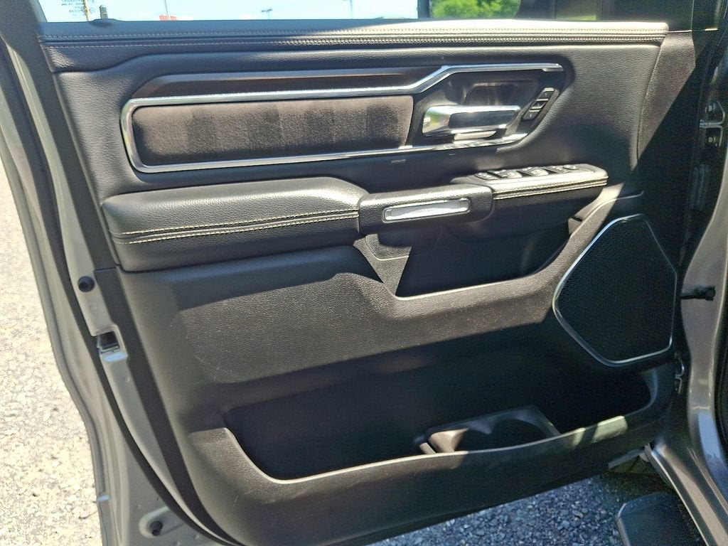 2022 RAM 1500 Laramie Crew Cab 4x4 5'7" Box