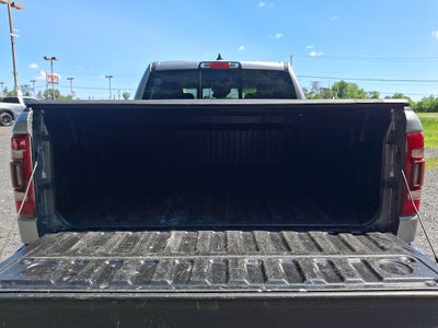2022 RAM 1500 Laramie Crew Cab 4x4 5'7" Box