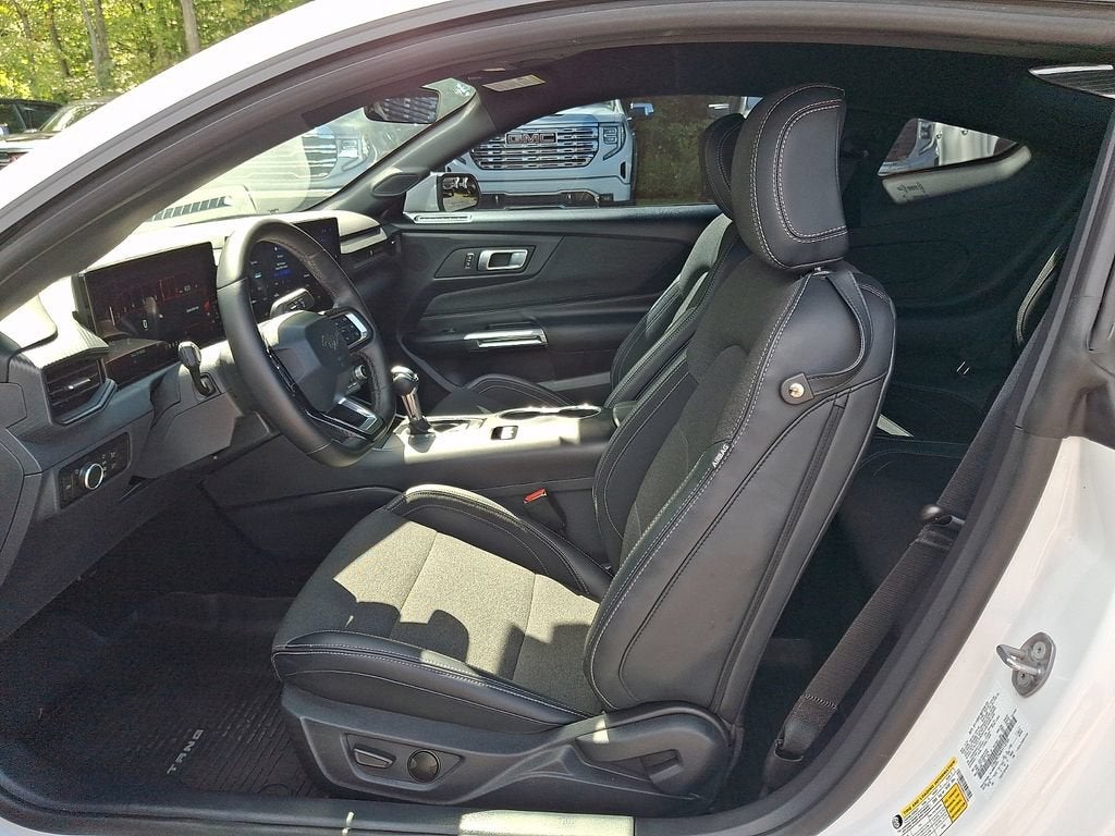 2024 Ford Mustang EcoBoost Fastback