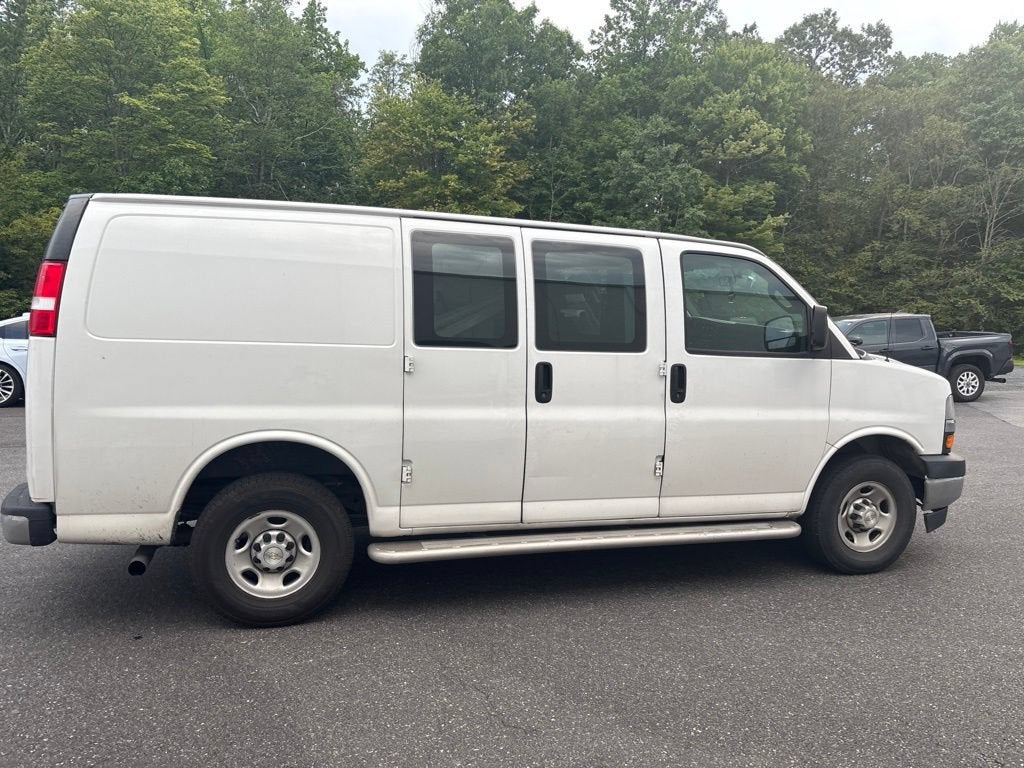 2022 Chevrolet Express Cargo 2500 RWD 2500 Regular Wheelbase WT