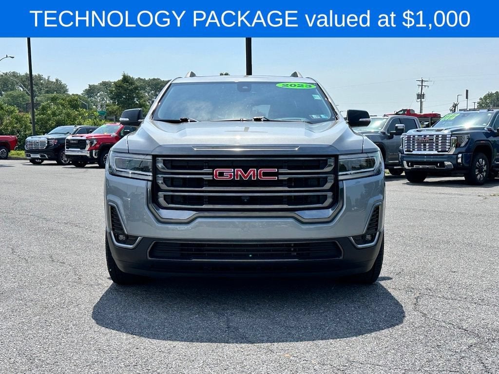 2023 GMC Acadia AT4