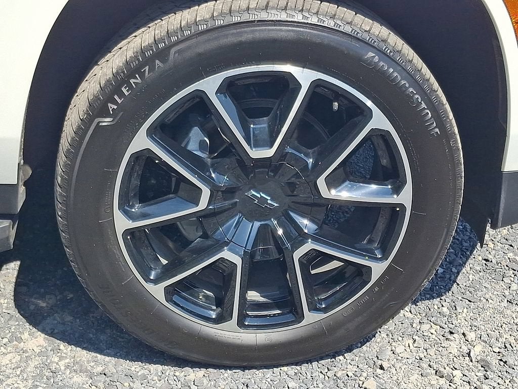 2025 Chevrolet Tahoe RST