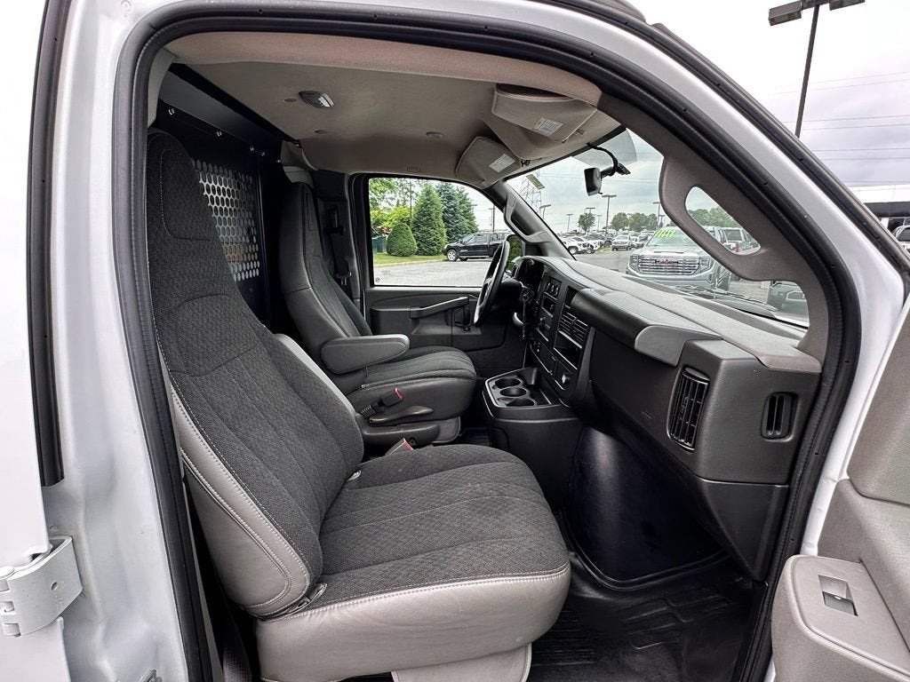 2024 GMC Savana Cargo 2500 Work Van