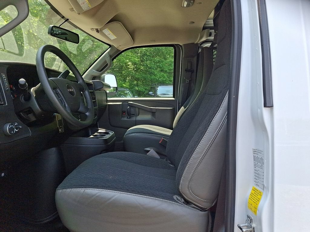 2024 GMC Savana Cargo 2500 Work Van