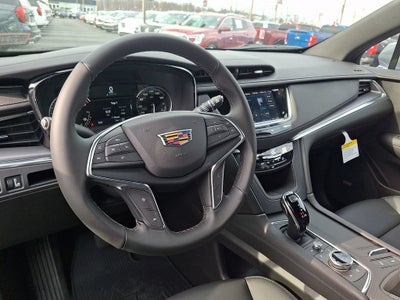 2026 Cadillac XT5 Luxury