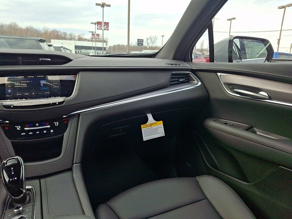 2026 Cadillac XT5 Luxury