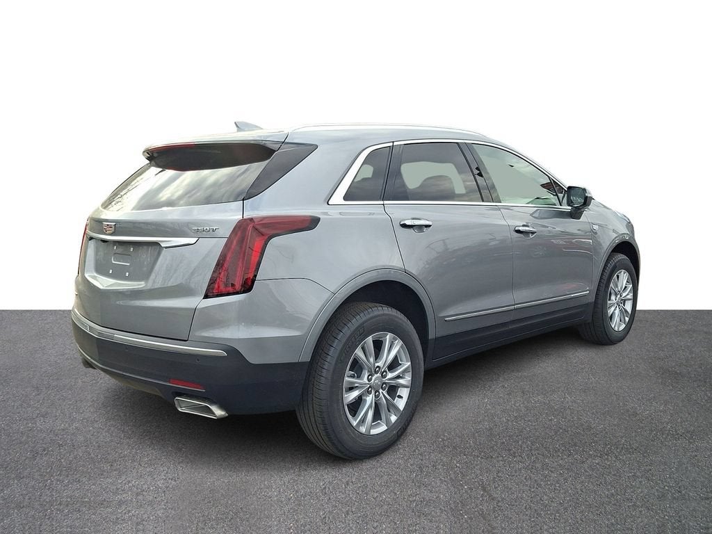 2026 Cadillac XT5 Luxury