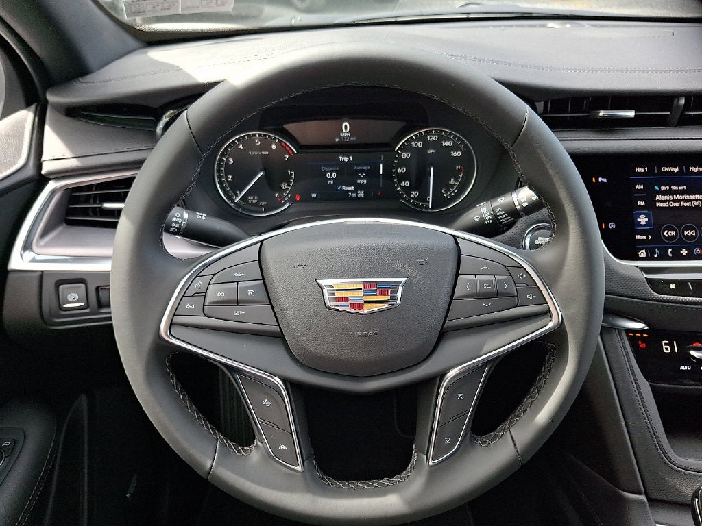 2026 Cadillac XT5 Luxury