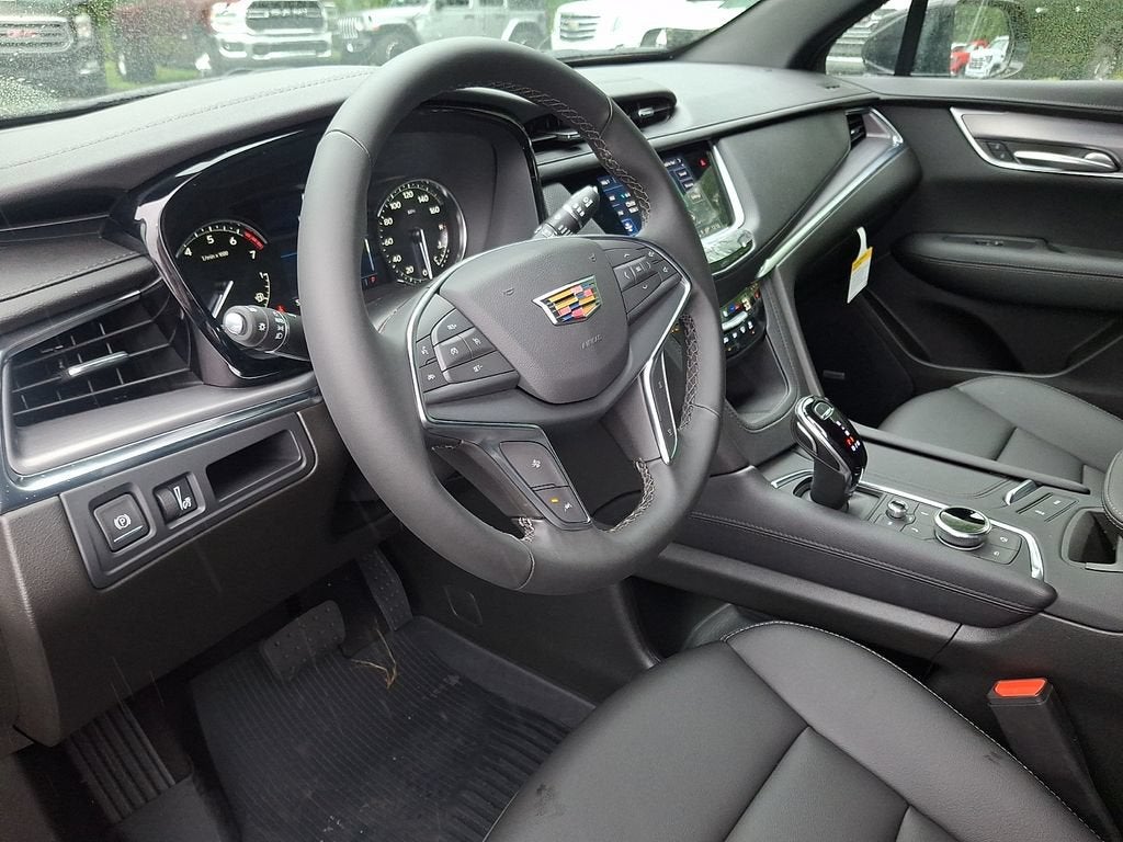 2026 Cadillac XT5 Luxury