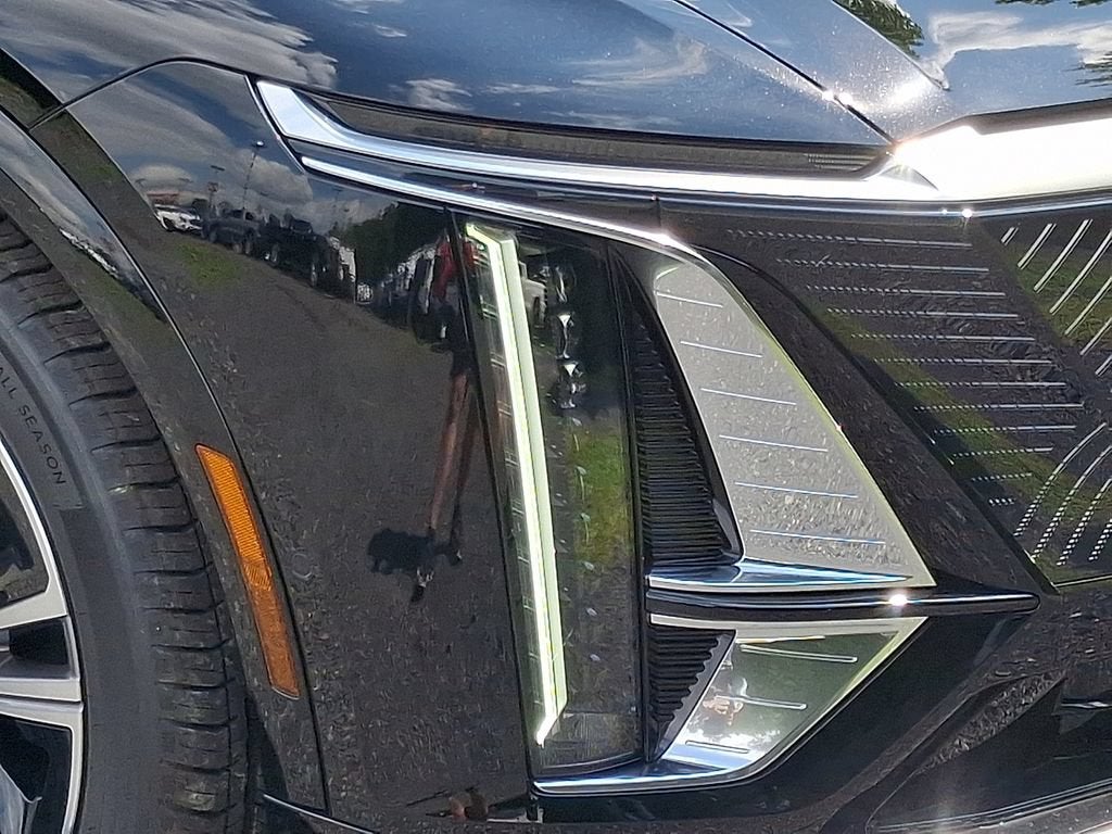 2027 Cadillac LYRIQ Premium Luxury