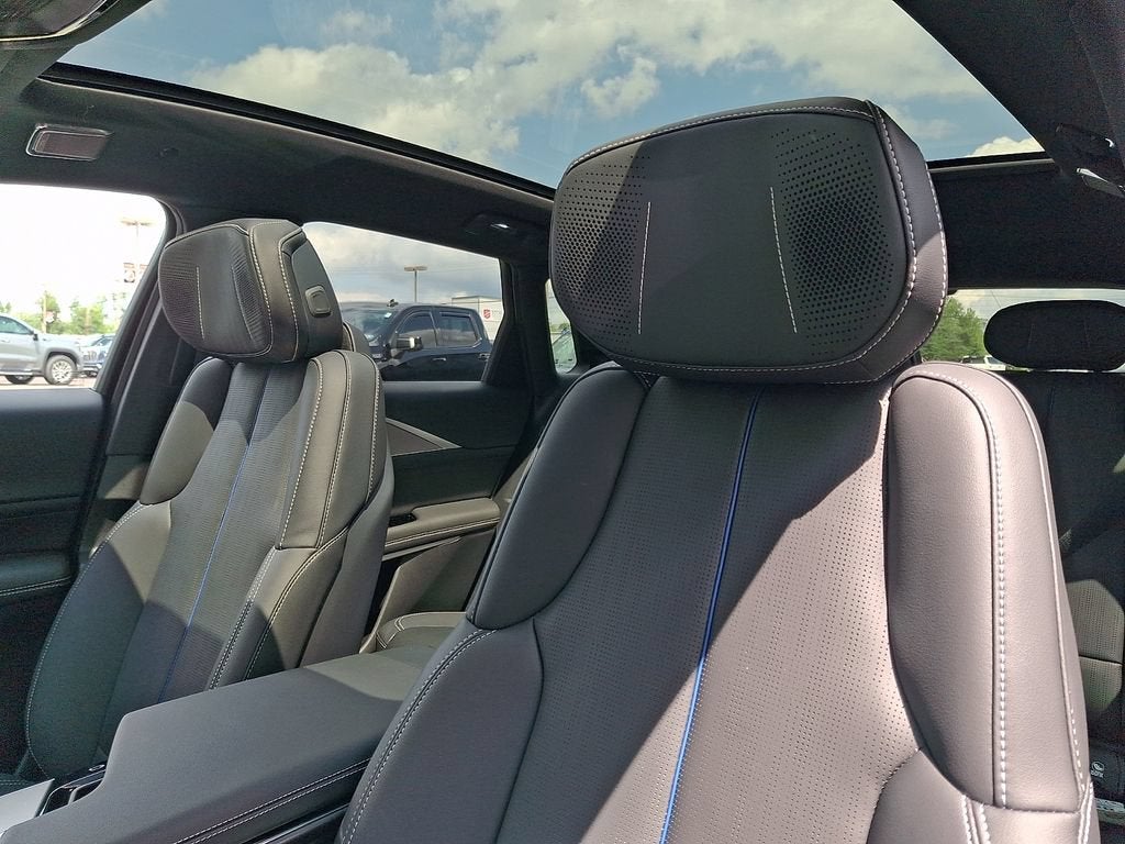 2027 Cadillac LYRIQ Premium Luxury