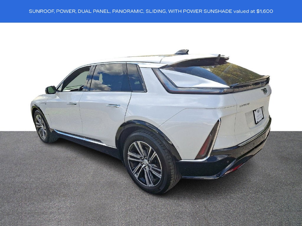2024 Cadillac LYRIQ Luxury 3