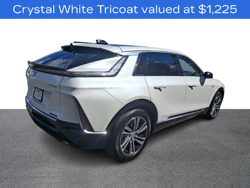 2024 Cadillac LYRIQ Luxury 3
