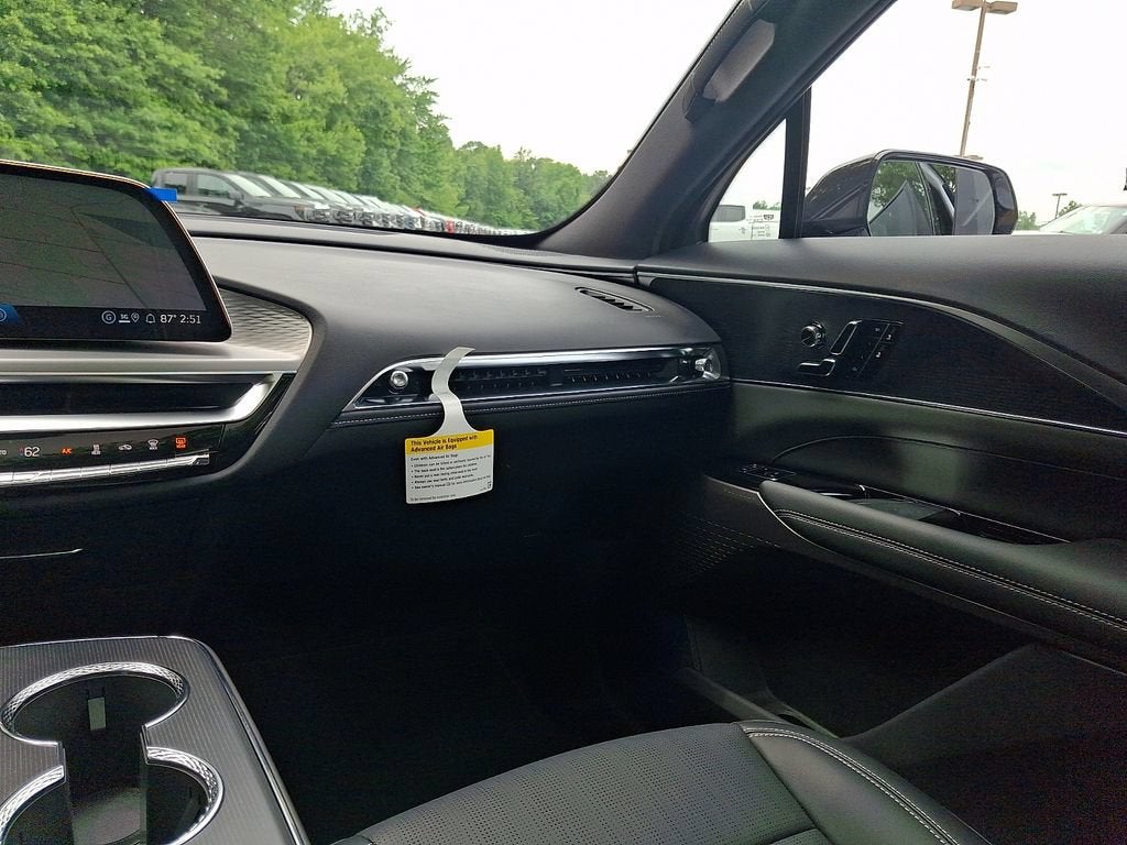 2026 Cadillac LYRIQ Sport