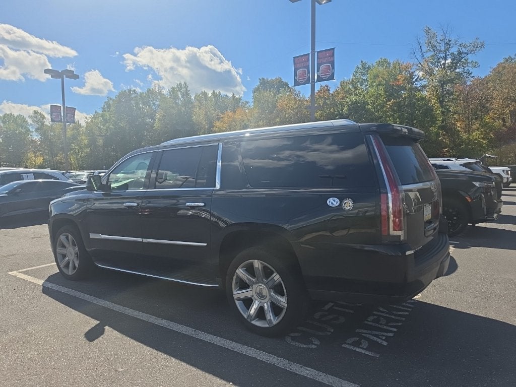 2018 Cadillac Escalade ESV Luxury