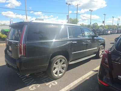 2018 Cadillac Escalade ESV Luxury