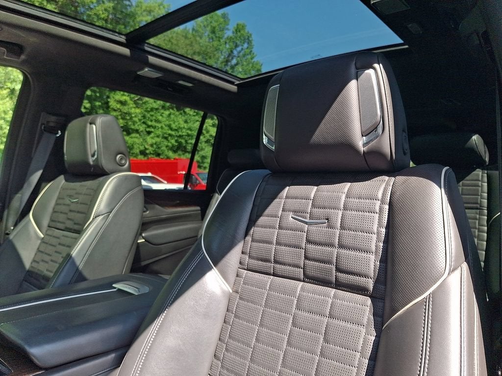 2022 Cadillac Escalade ESV Sport Platinum