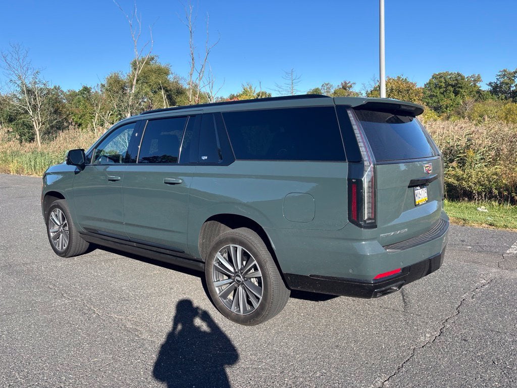2025 Cadillac Escalade ESV Sport