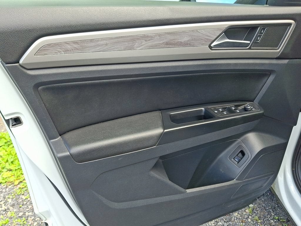 2020 Volkswagen Atlas Cross Sport 2.0T SE