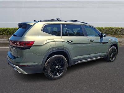2025 Volkswagen Atlas 2.0T Peak Edition