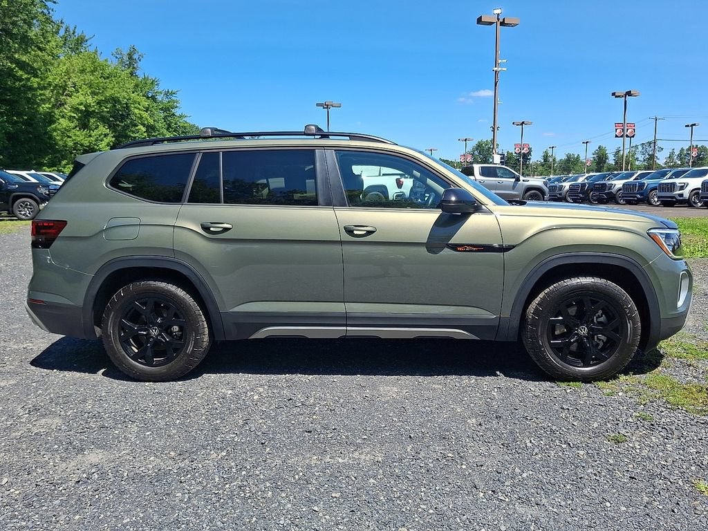 2025 Volkswagen Atlas 2.0T Peak Edition