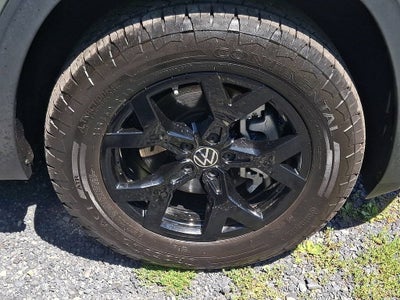 2025 Volkswagen Atlas 2.0T Peak Edition