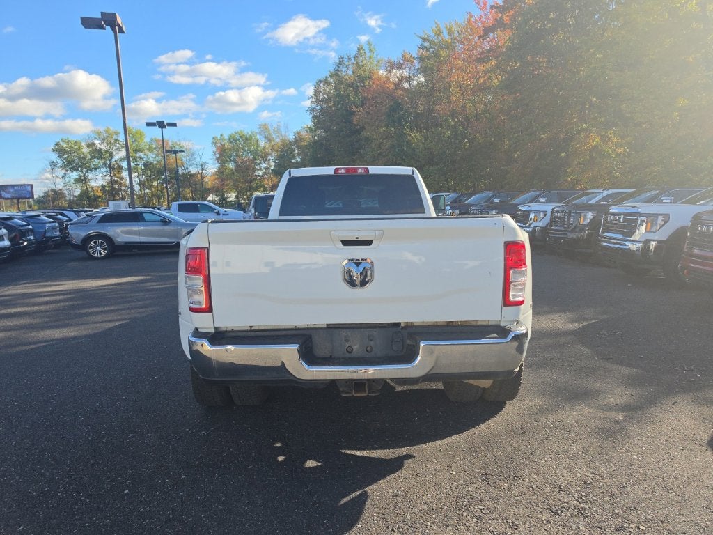 2021 RAM 3500 Big Horn Crew Cab 4x4 8' Box