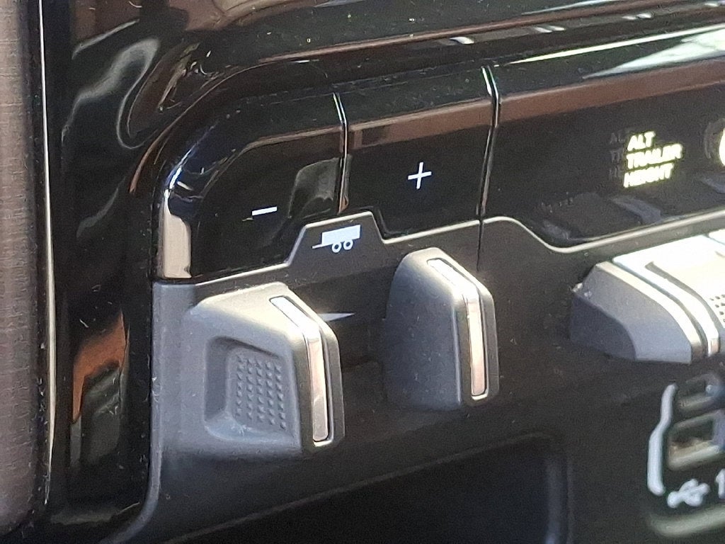 2022 RAM 2500 Limited Longhorn Crew Cab 4x4 6'4" Box