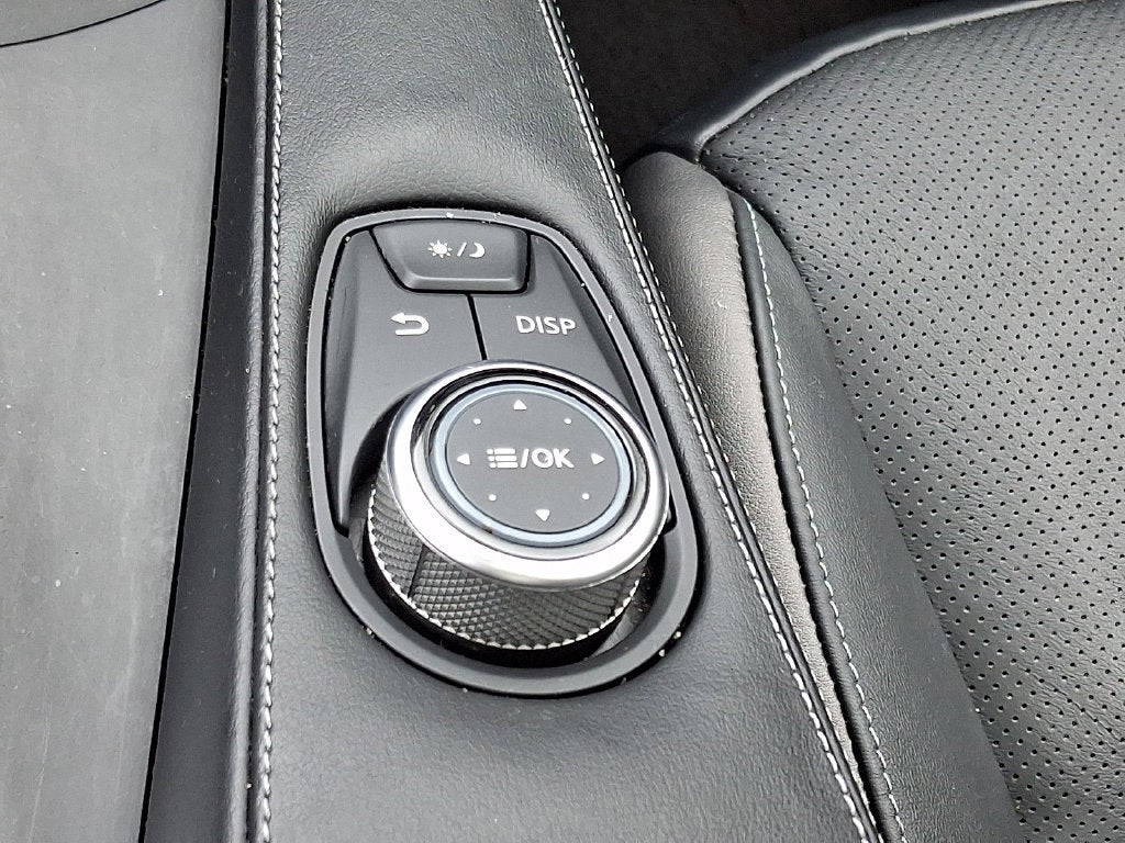 2022 INFINITI QX50 LUXE