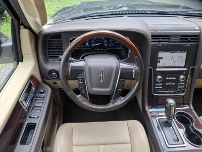 2015 Lincoln Navigator L Base