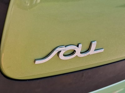 2015 Kia Soul +