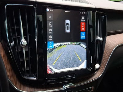 2022 Volvo XC60 B5 Inscription