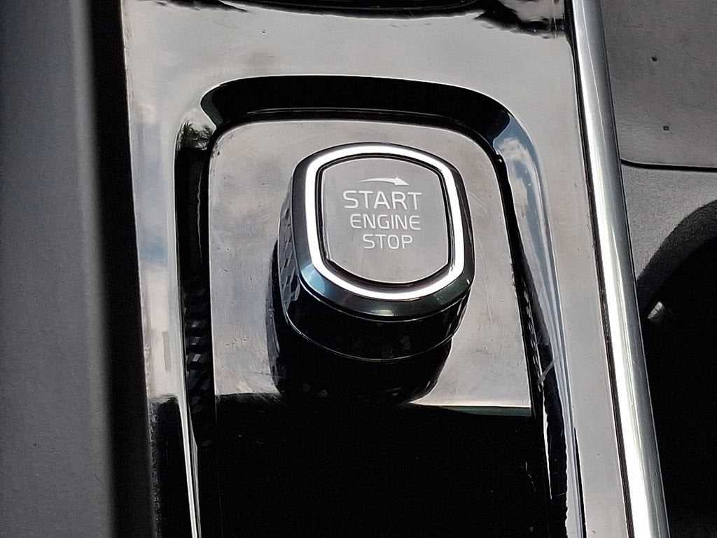 2022 Volvo XC60 B5 Inscription