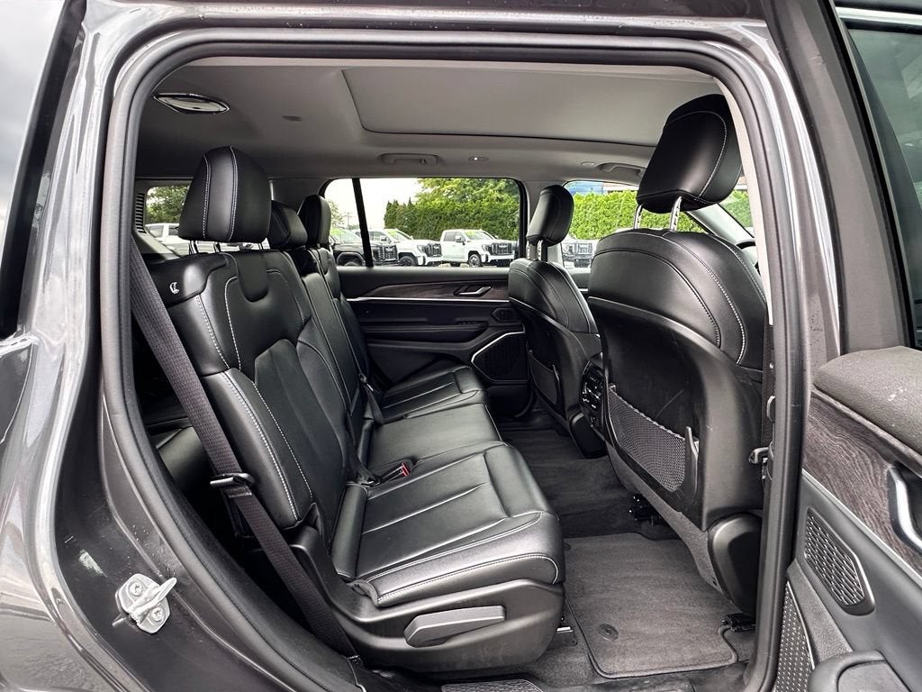 2022 Jeep Grand Cherokee L Limited 4x4