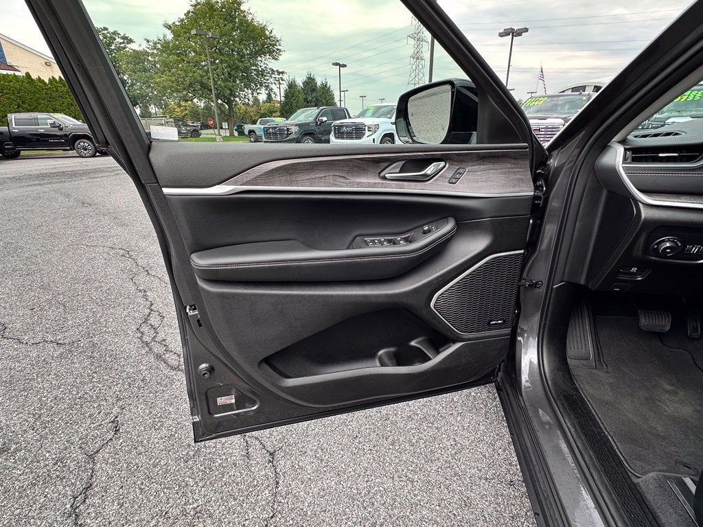 2022 Jeep Grand Cherokee L Limited 4x4