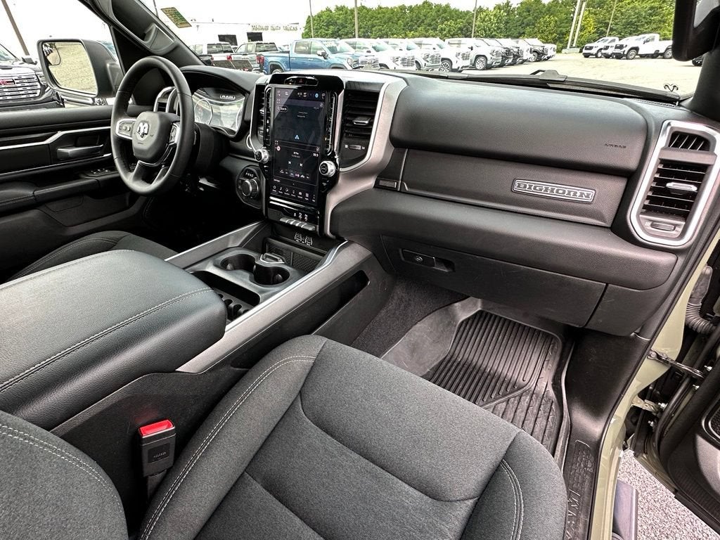 2026 RAM 1500 Big Horn Crew Cab 4x4 5'7" Box