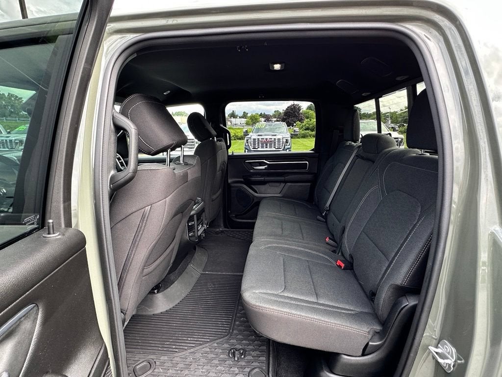 2026 RAM 1500 Big Horn Crew Cab 4x4 5'7" Box