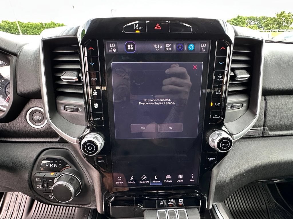 2026 RAM 1500 Big Horn Crew Cab 4x4 5'7" Box