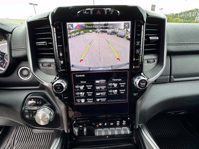 2020 RAM 1500 Laramie Crew Cab 4x4 5'7" Box