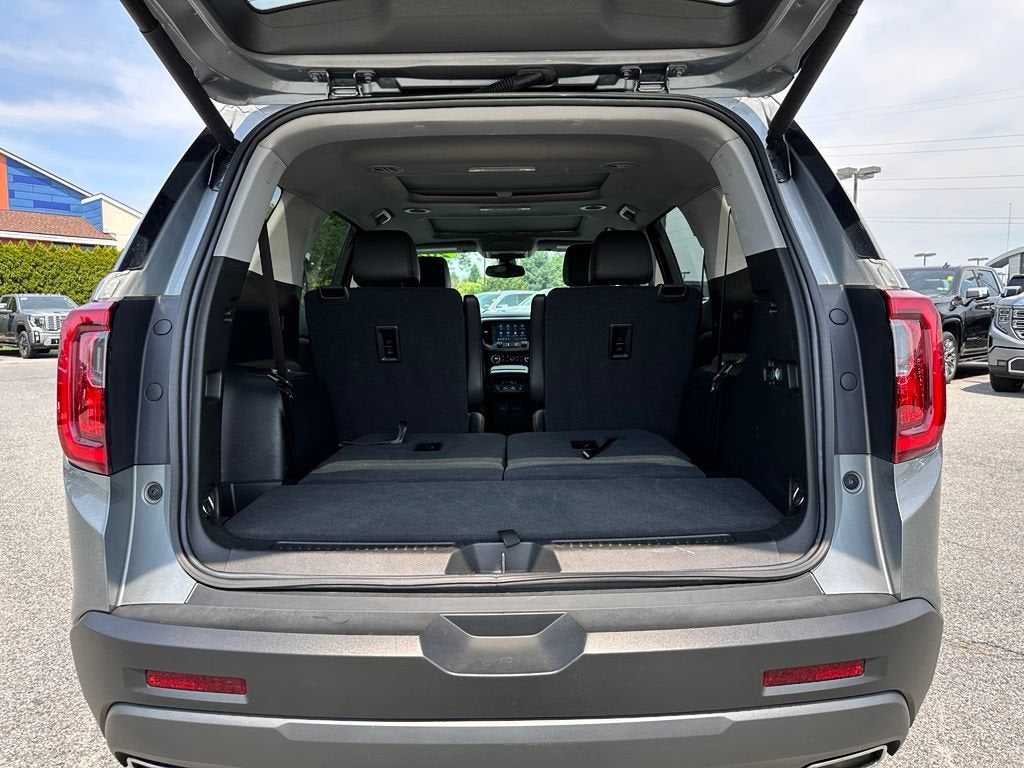 2023 GMC Acadia AT4