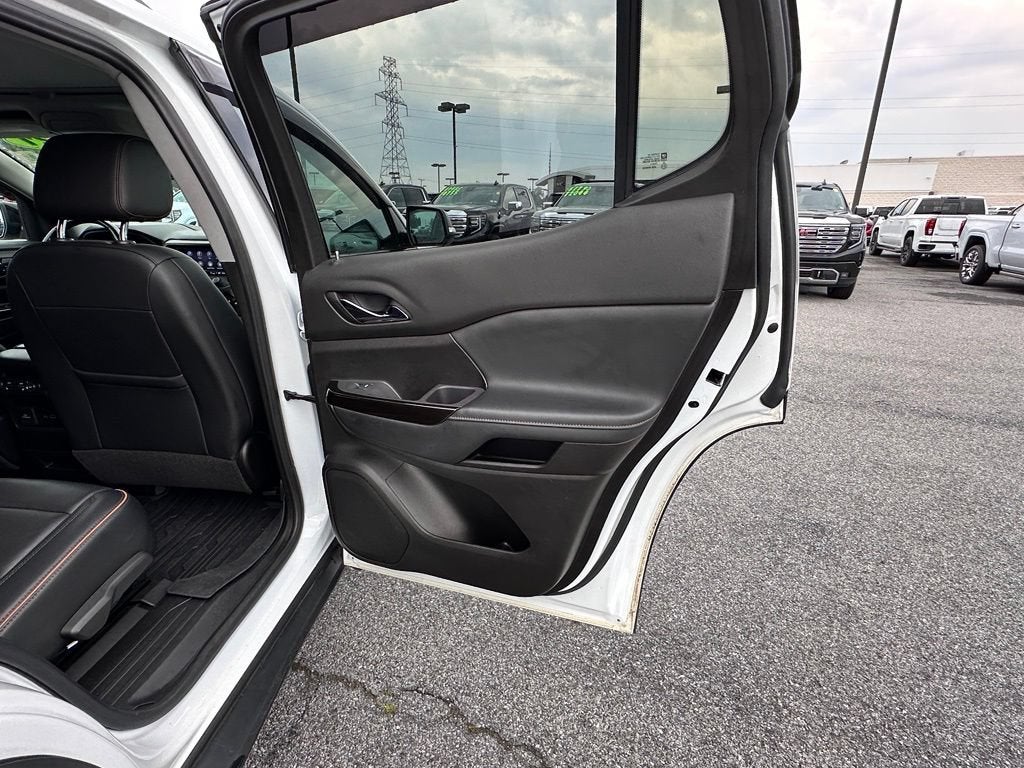 2021 GMC Acadia AT4
